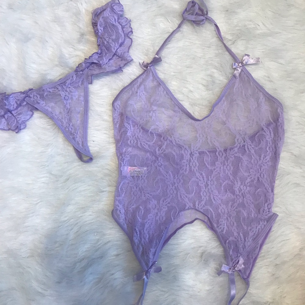 Plus Size Lingerie Set - Picture 2 of 4